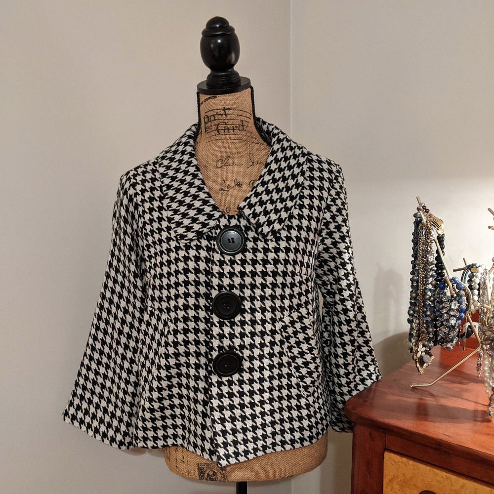 Satement Houndstooth Blazer